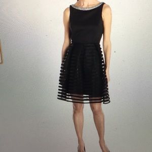 NWT Sandra Darren sleeveless illusion skirt dress